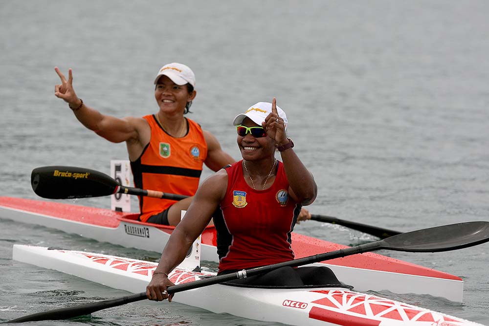 Kayak Putri Papua Raih Emas