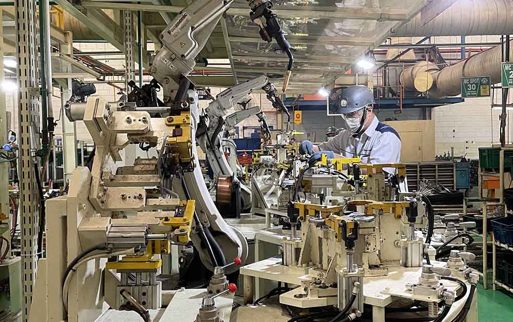 Pabrik Perakitan Suku Cadang Otomotif