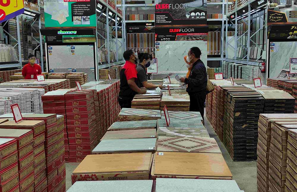 Ekspansi Mitra10 di Semarang