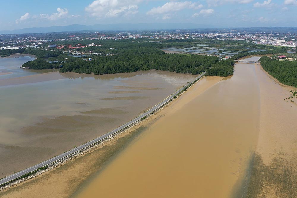 Pendangkalan Teluk Kendari