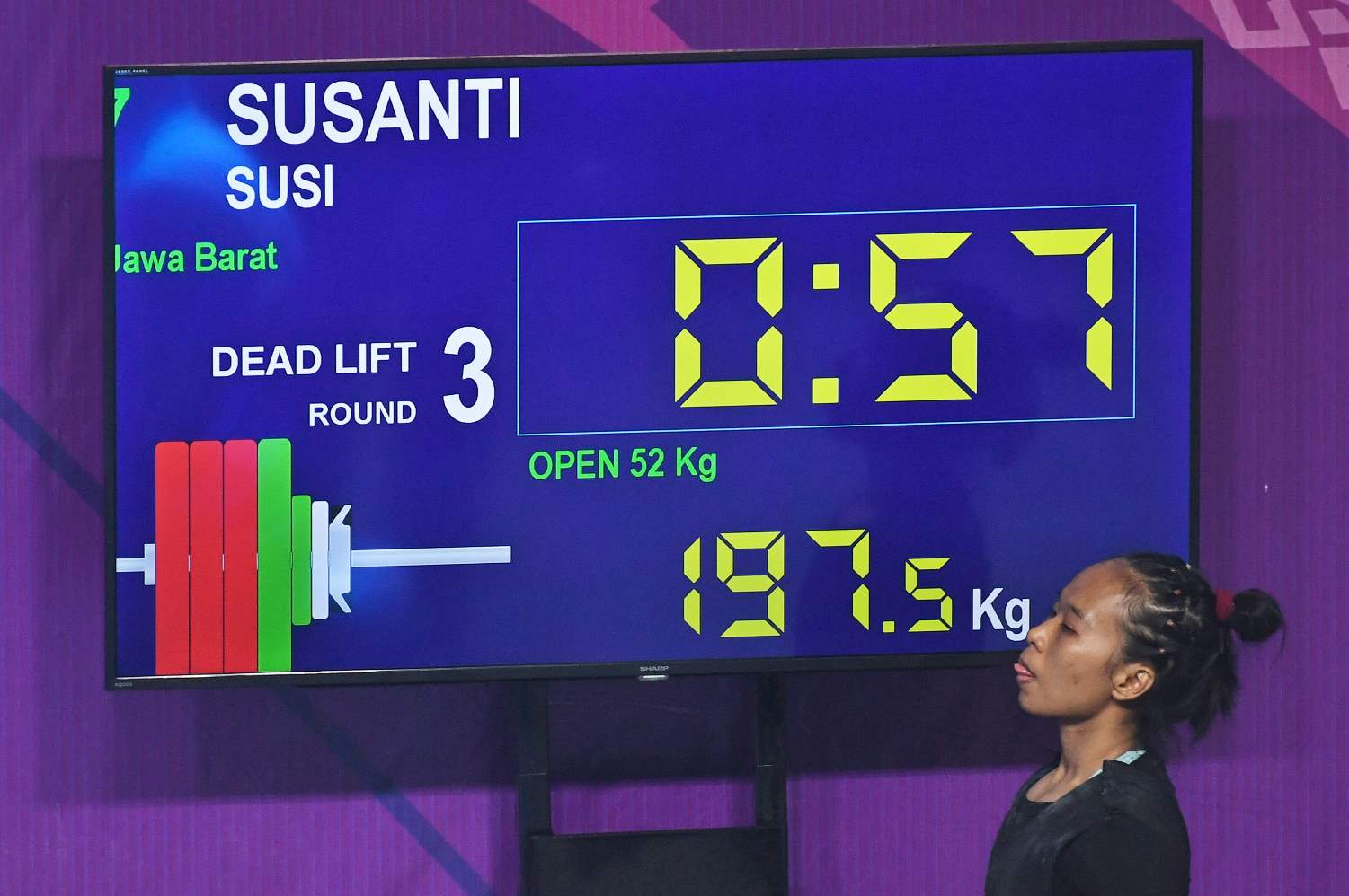 Lifter Jawa Barat Susi Susanti  Pecahkan Rekor Asia