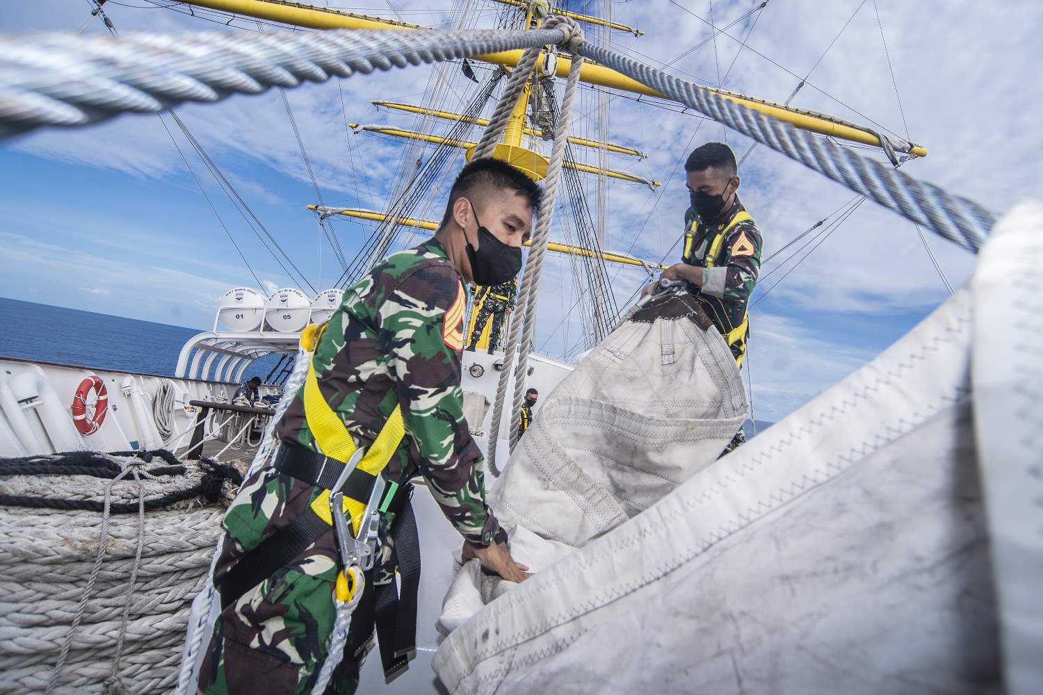 Ujian Mengembangkan Dan Melipat Layar