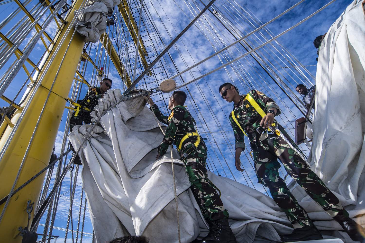 Ujian Mengembangkan Dan Melipat Layar