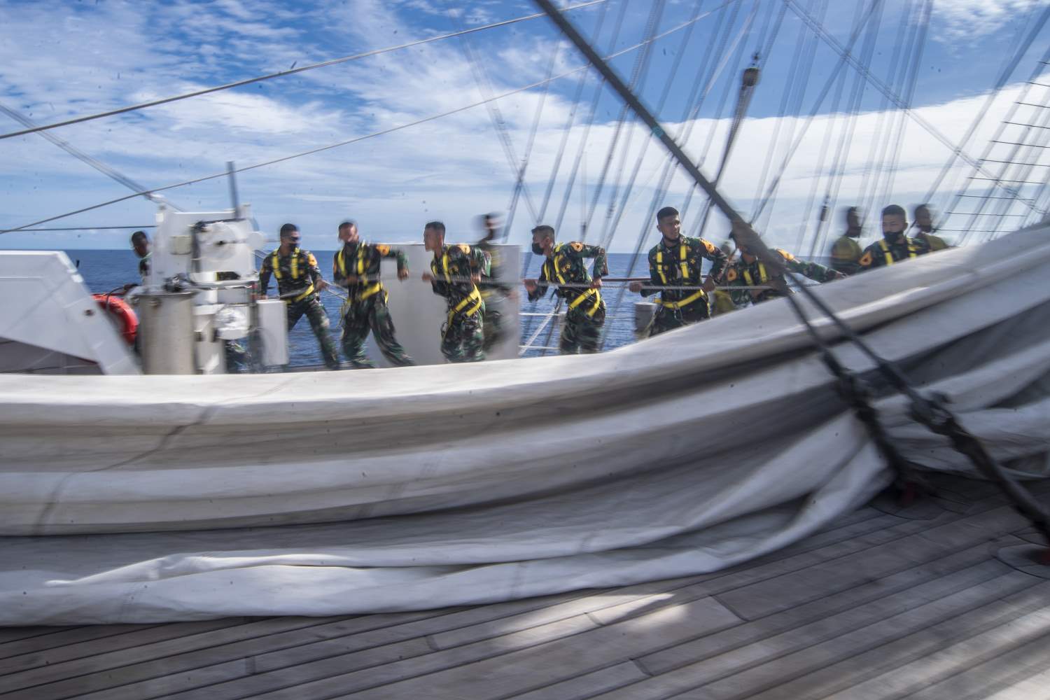 Ujian Mengembangkan Dan Melipat Layar