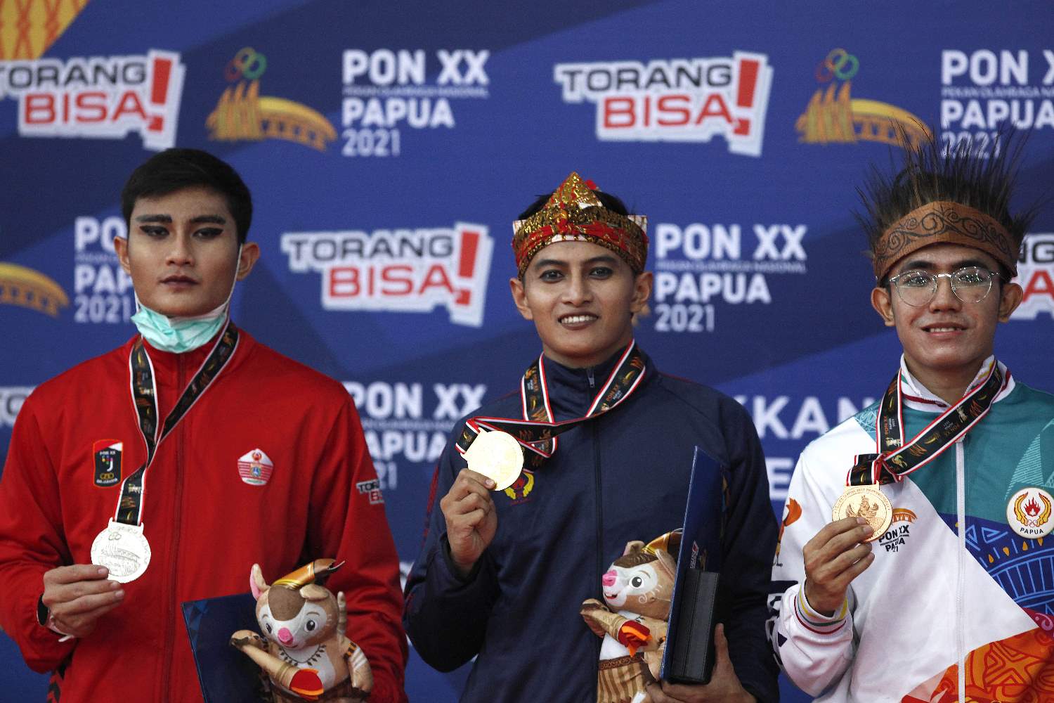 Pesilat Jawa Barat Asep Yuldan Sani  Berhasil Merebut Medali Emas