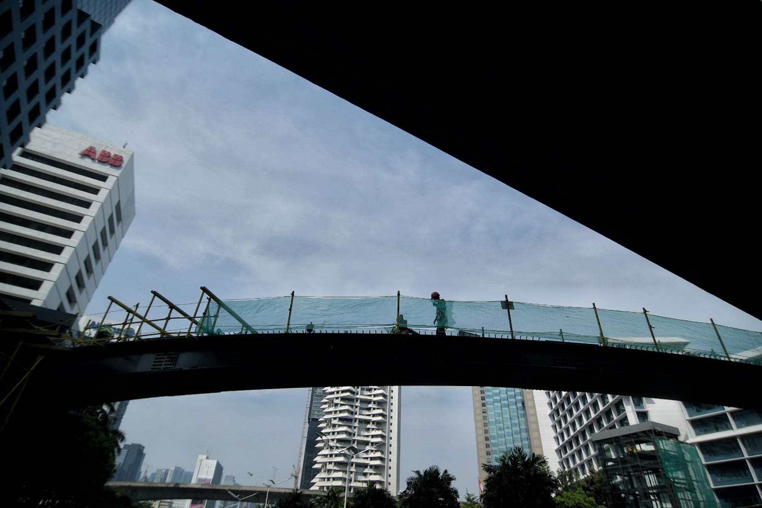 Progres Pembangunan JPO Dan JPS di Kawasan Sudirman Jakarta