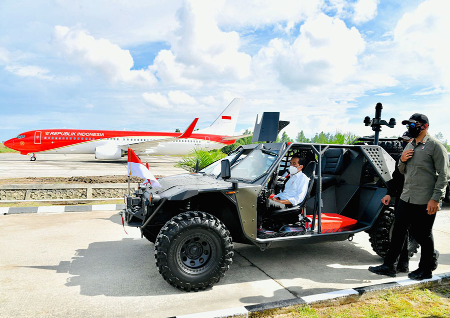 Gunakan Rantis, Presiden Jokowi Sapa Masyarakat di Tarakan