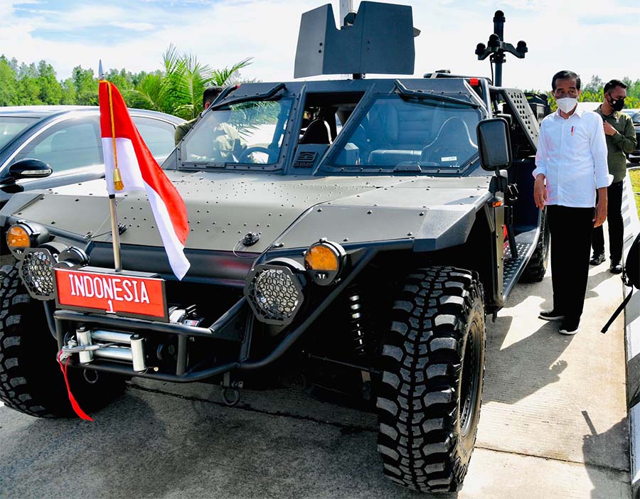 Gunakan Rantis, Presiden Jokowi Sapa Masyarakat di Tarakan