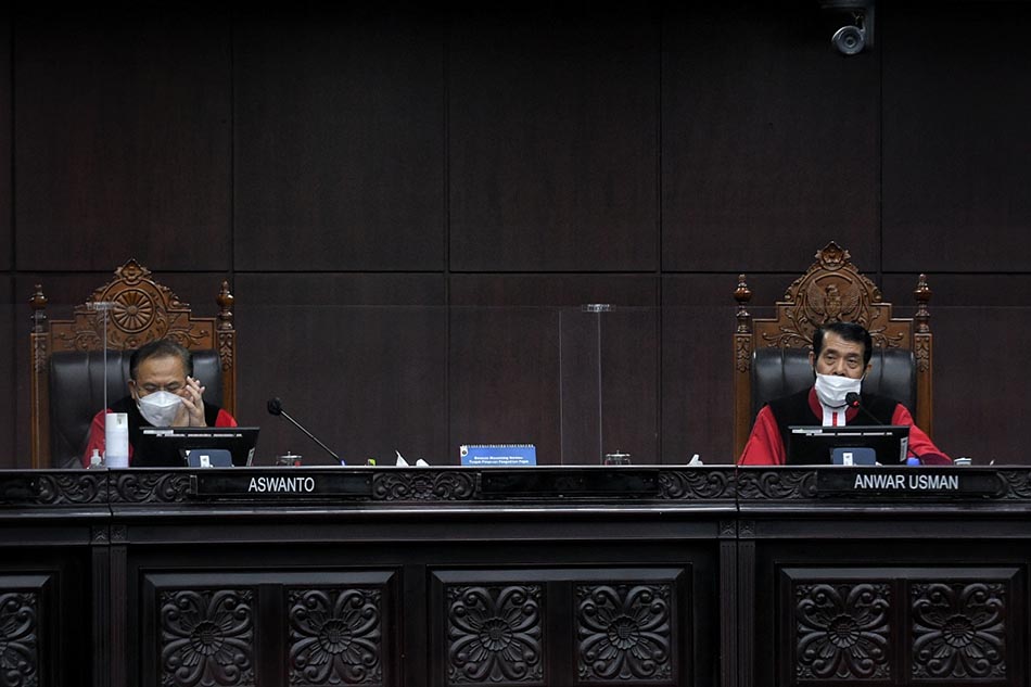 Sidang MK Uji  Materiil Tentang Komisi Yudisial 