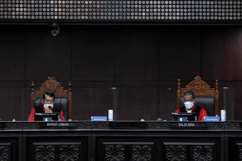 Sidang MK Uji  Materiil Tentang Komisi Yudisial 