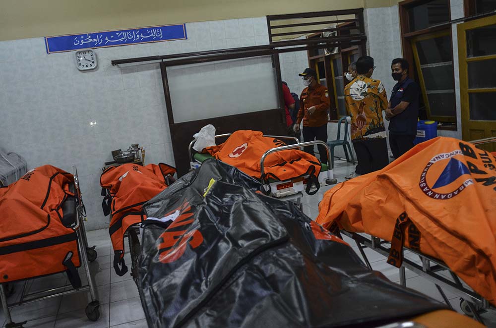 Identifikasi 11 Jenazah Siswa MTS yang Tenggelam