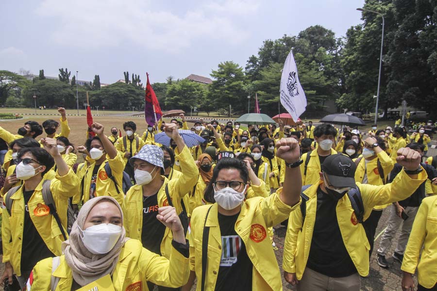 Aksi BEM Menolak Hasil Revisi Peraturan Pemerintah Tentang Statuta UI