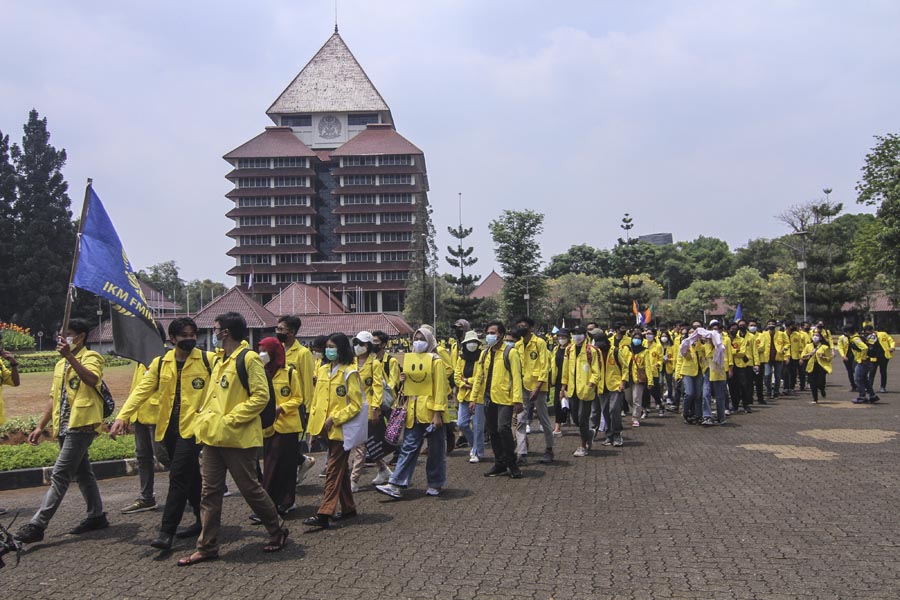 Aksi BEM Menolak Hasil Revisi Peraturan Pemerintah Tentang Statuta UI