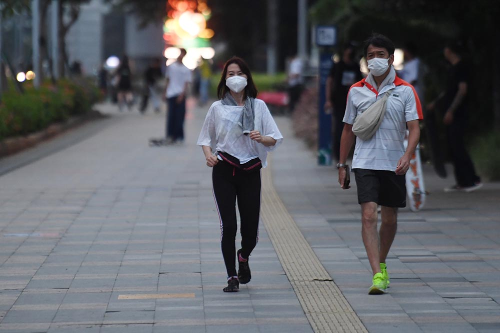 Indonesia Keluar Dari Zona Merah Covid-19