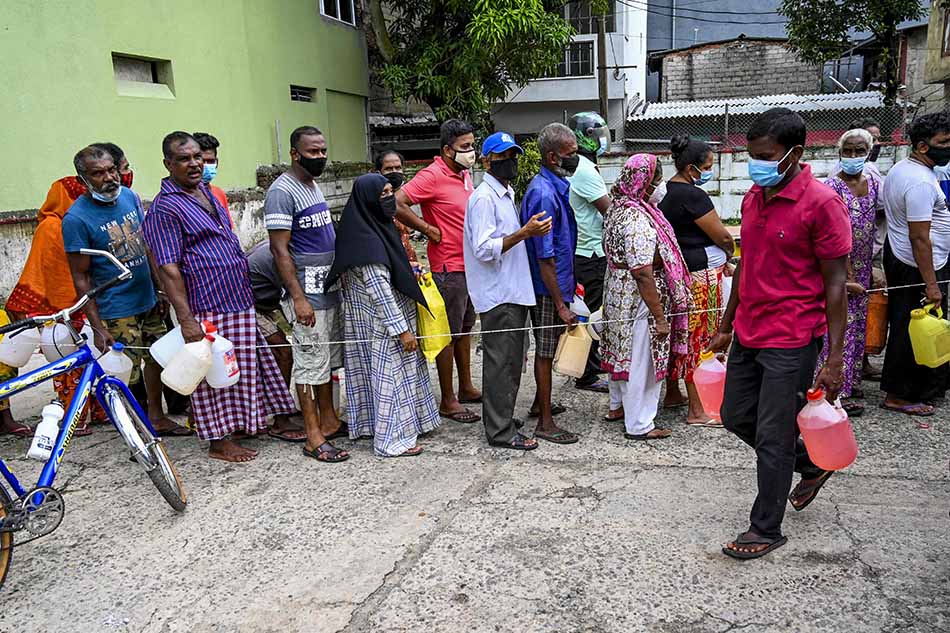 Antre Minyak Tanah di Kolombo