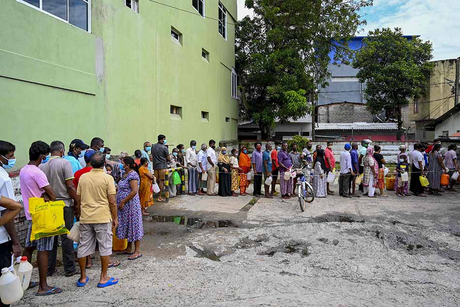 Antre Minyak Tanah di Kolombo