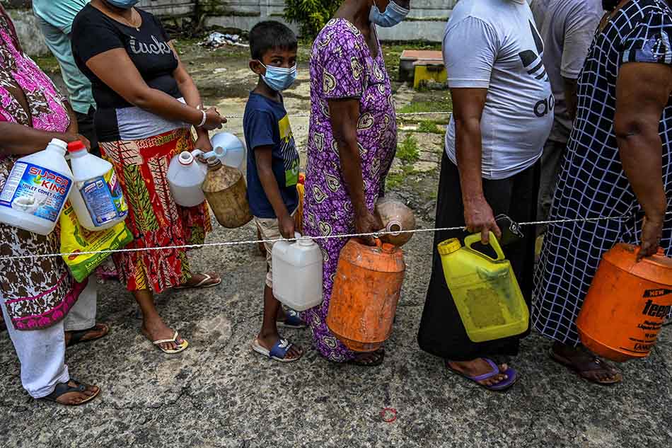 Antre Minyak Tanah di Kolombo