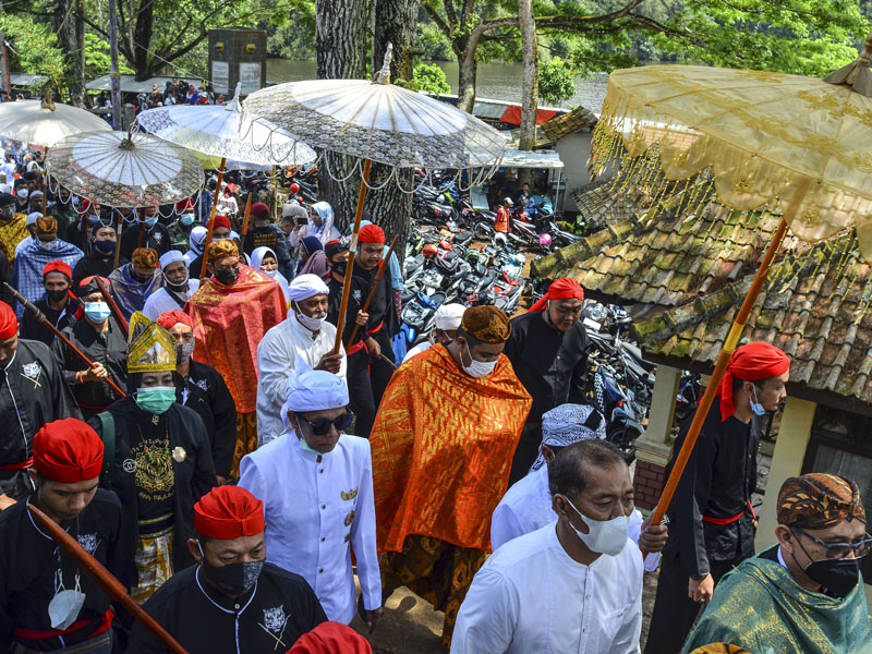 Tradisi Adat Nyangku