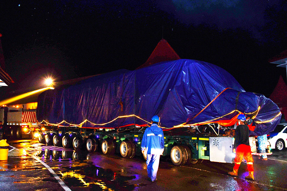 Kereta LRT Jabodebek yang Tabrakan Dibawa ke Madiun