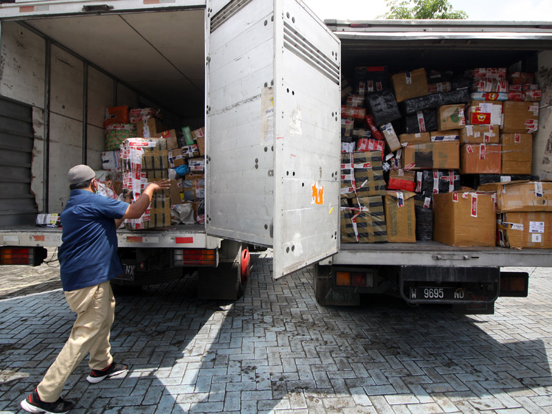 Pemusnahan Barang Ilegal Di Bea Cukai