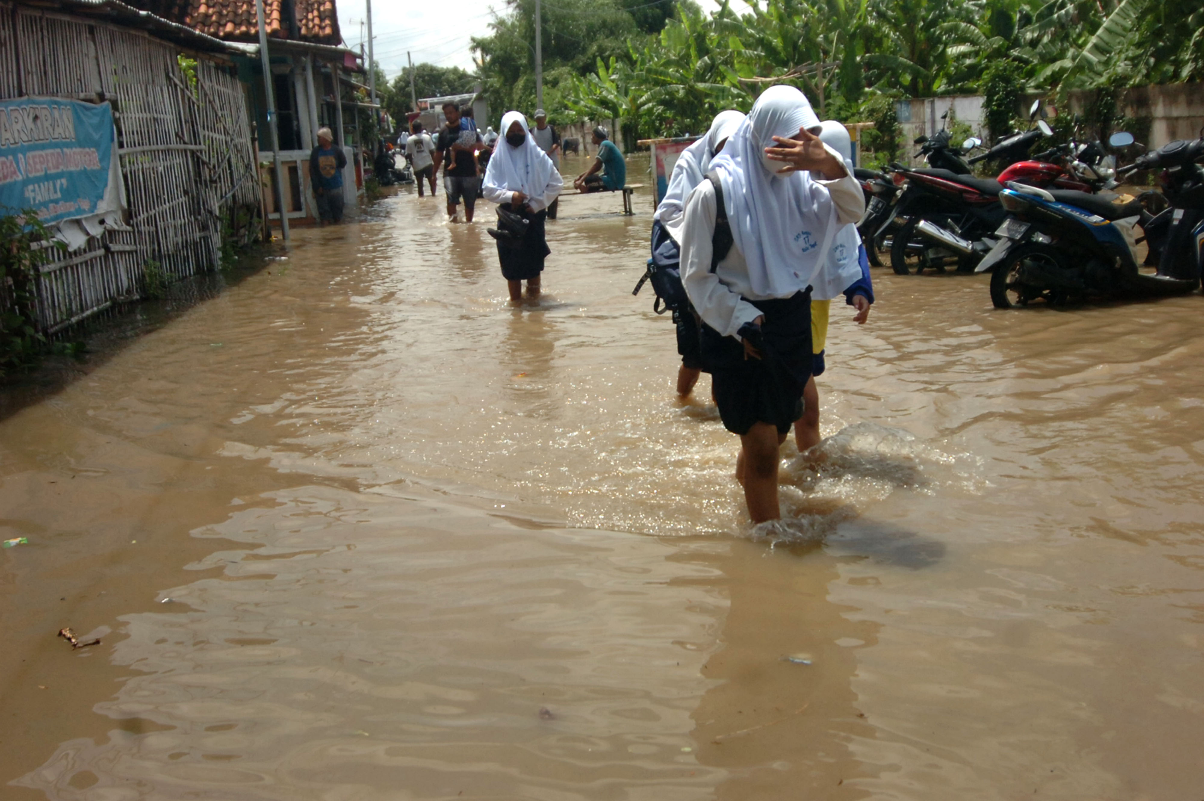 Ratusan Rumah Terendam Banjir di Tegal
