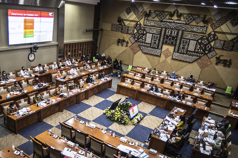  Rapat Dengar Pendapat Komisi IX Dengan MenKes