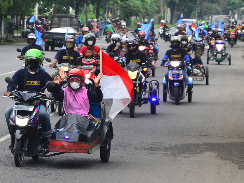 Pawai Safety Riding Penyandang Disabilitas