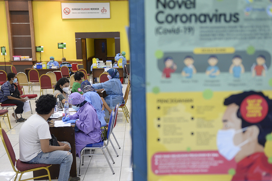 Vaksinasi COVID-19 di Indonesia Capai 200 Juta Suntikan