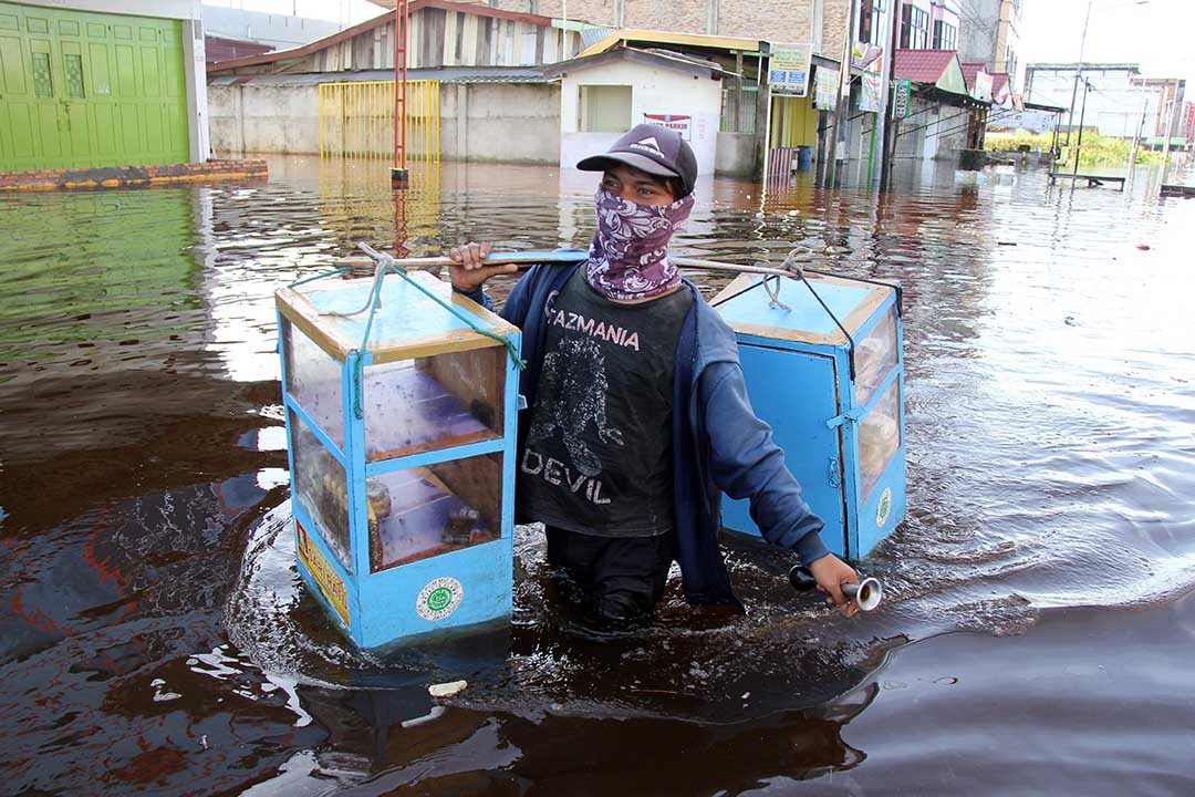 Banjir Rob Genangi Kota Dumai