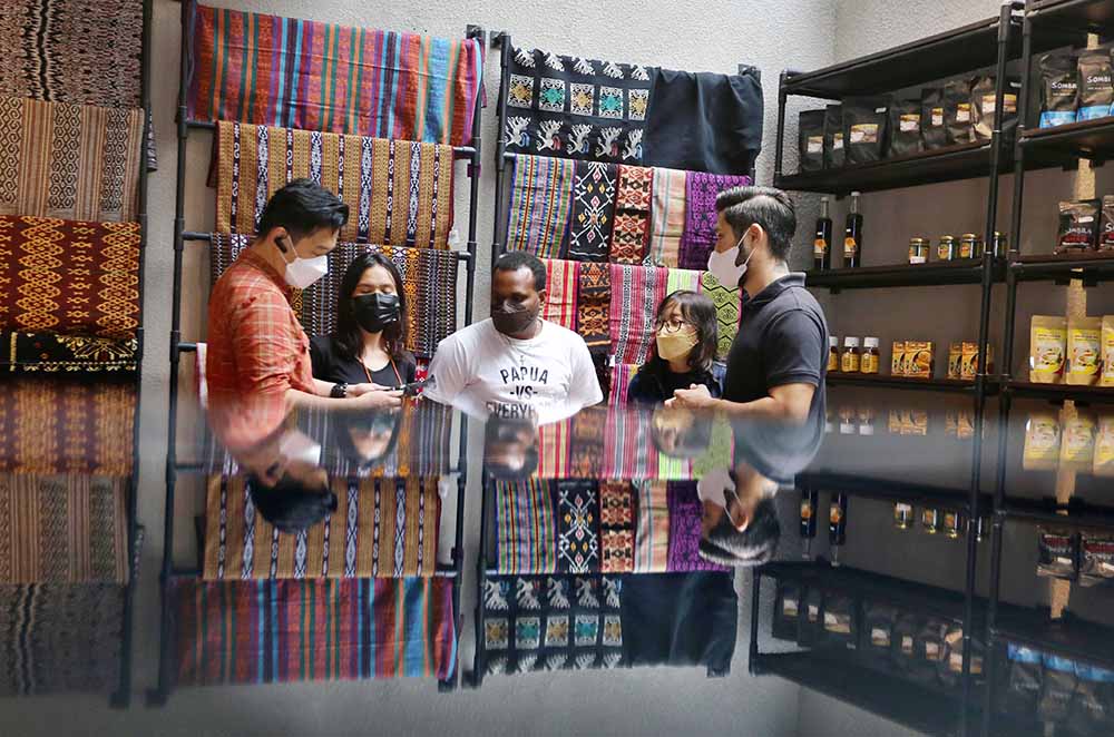 Kopi Bajawa Bantu Anak-Anak Kurang Mampu di NTT Mendapatkan Pendidikan