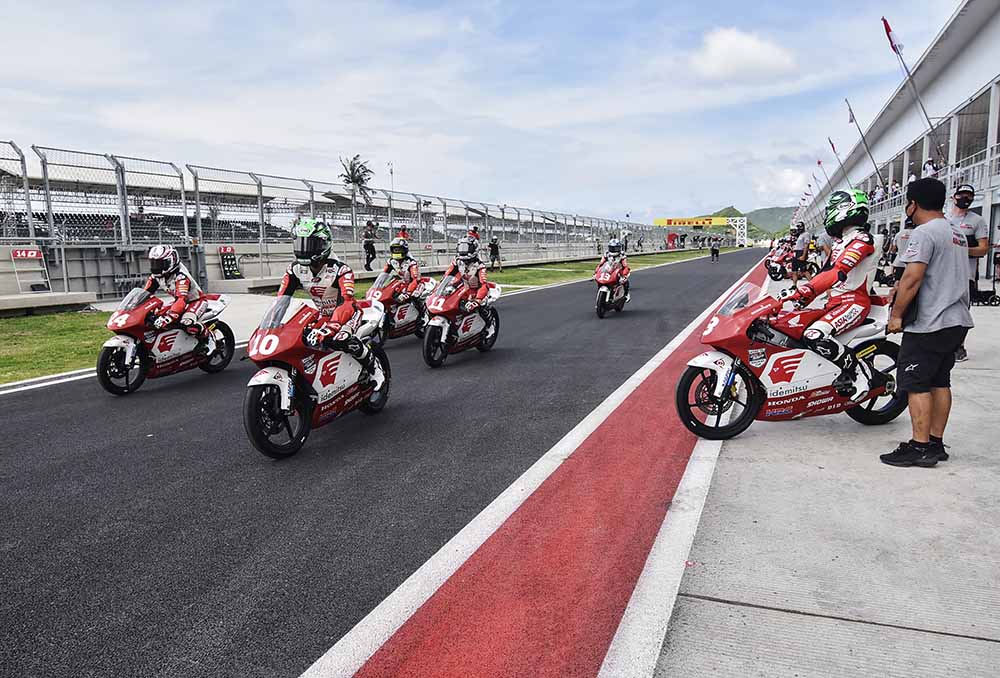 Sesi Latihan Bebas Balapan Idemitsu Asia Talent Cup (IATC)