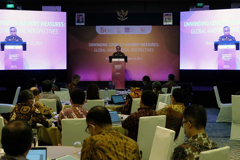 Seminar Internasional HUT ke-10 OJK