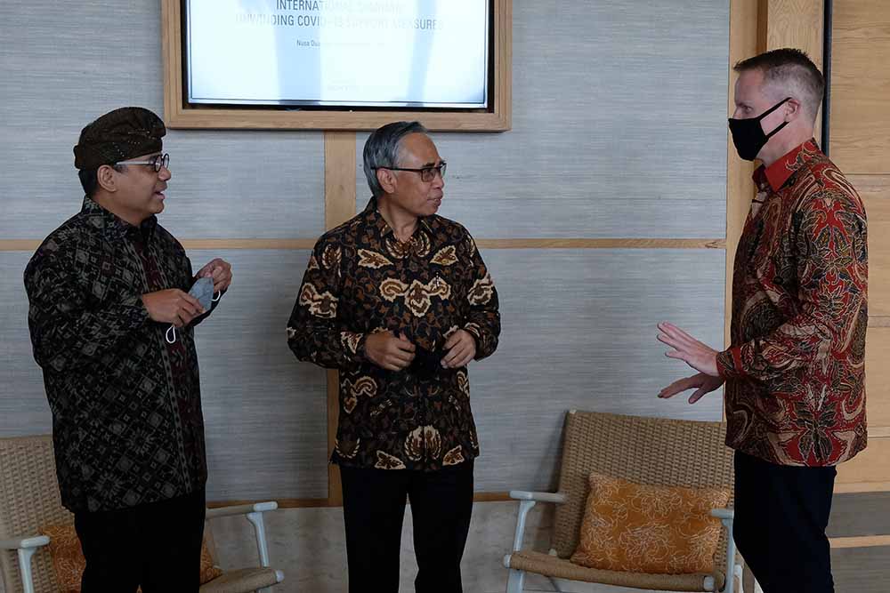 Seminar Internasional HUT ke-10 OJK