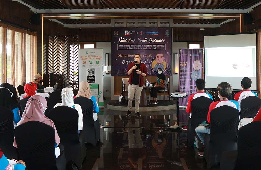 Roadshow Pahlawan Digital UMKM