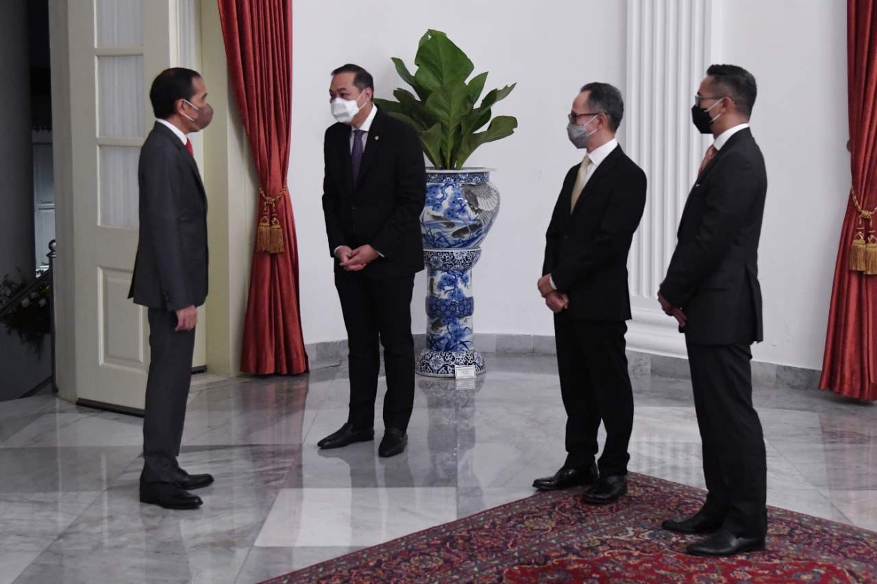 Presiden Joko Widodo Melakukan Dialog Dengan Pimpinan Negara Anggota APEC dan Anggota ABAC