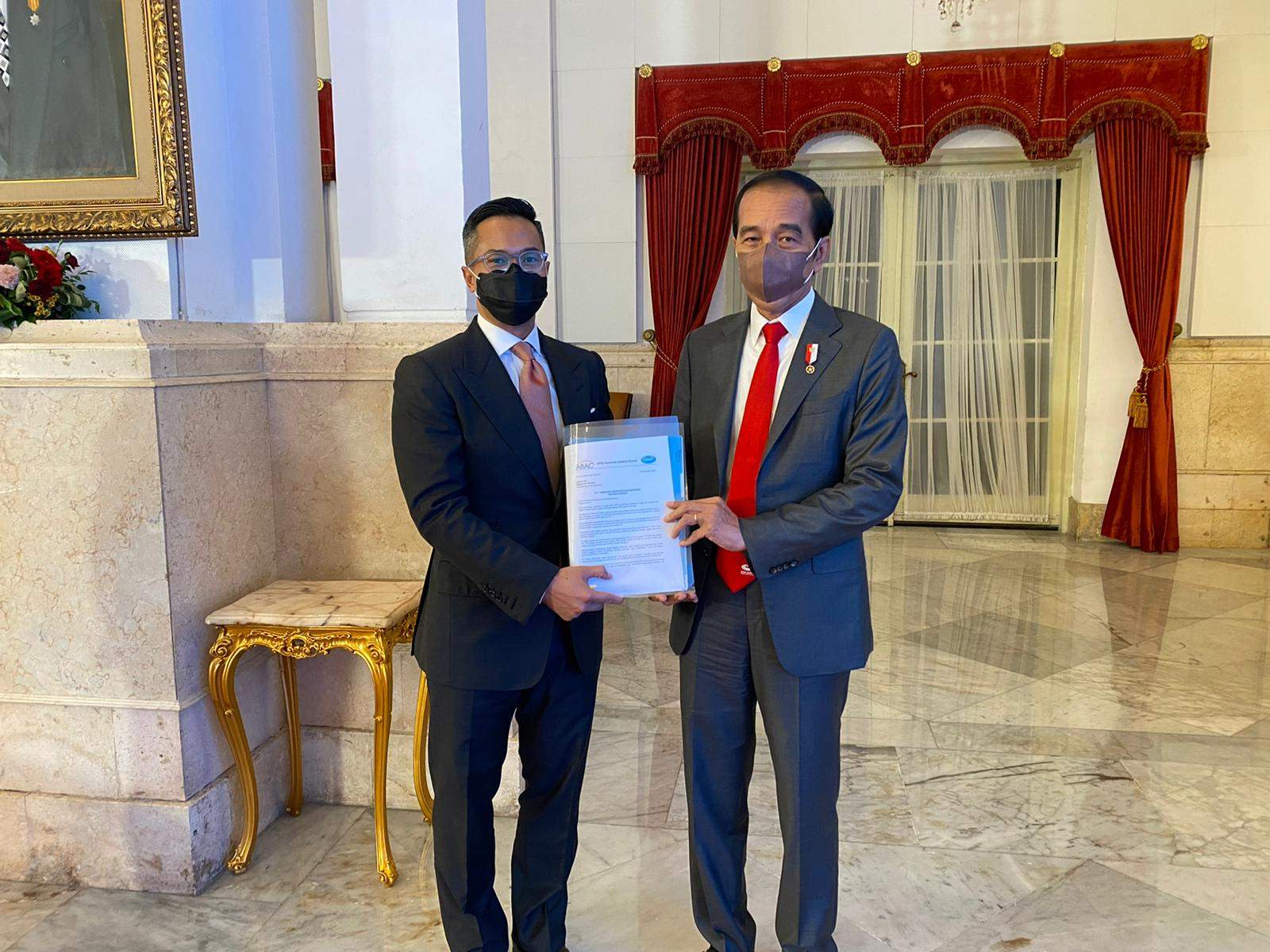 Presiden Joko Widodo Melakukan Dialog Dengan Pimpinan Negara Anggota APEC dan Anggota ABAC