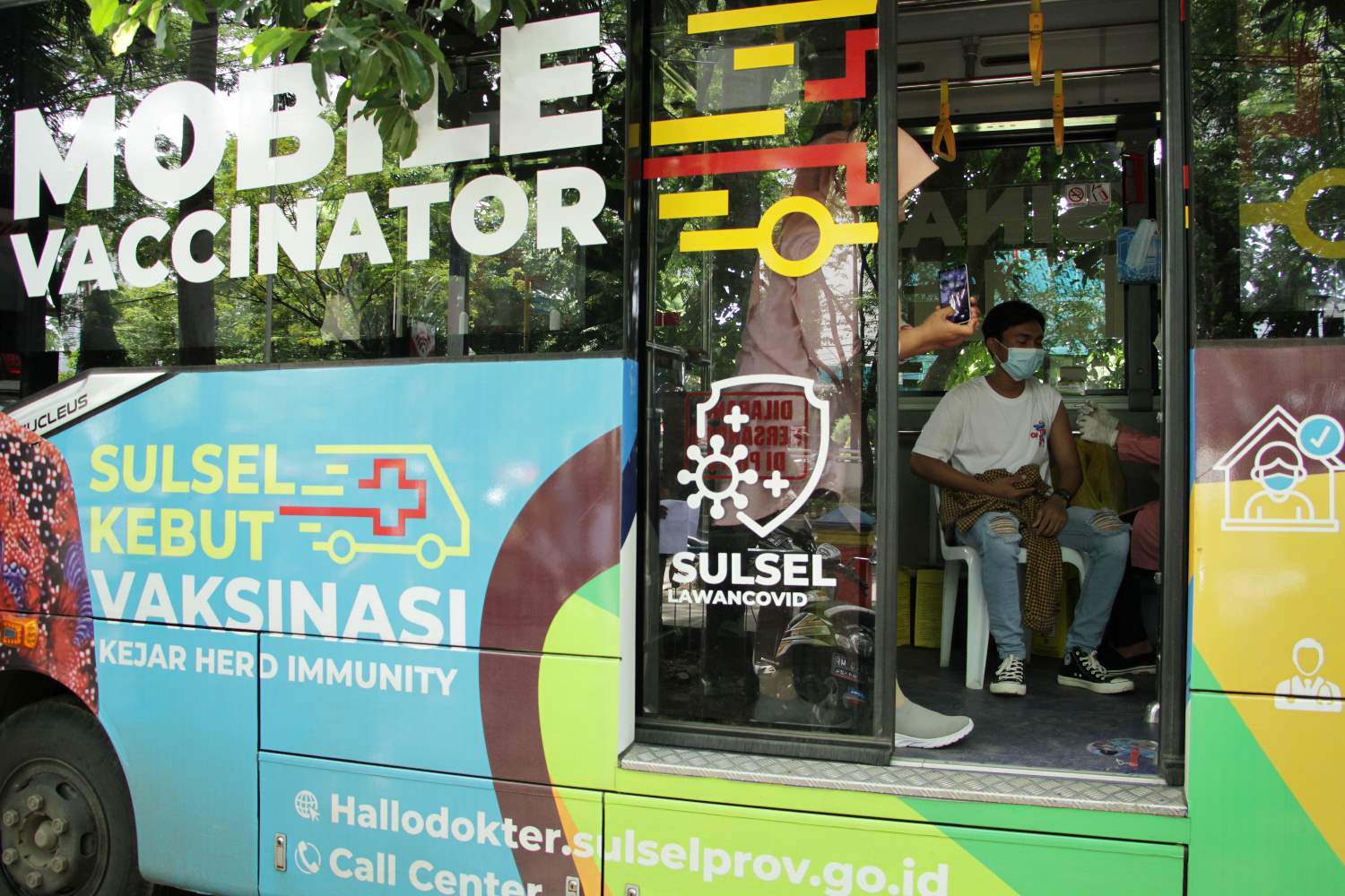 Capaian Vaksinasi Covid-19 di Sulawesi Selatan