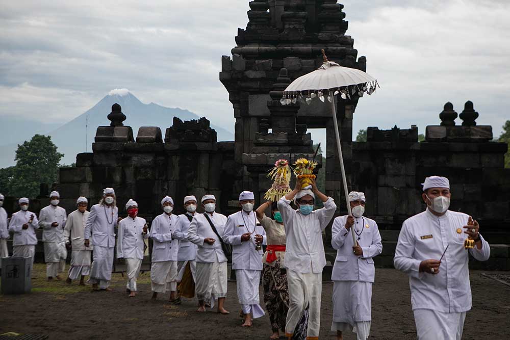 Upacara Abhiseka di Candi Prambanan