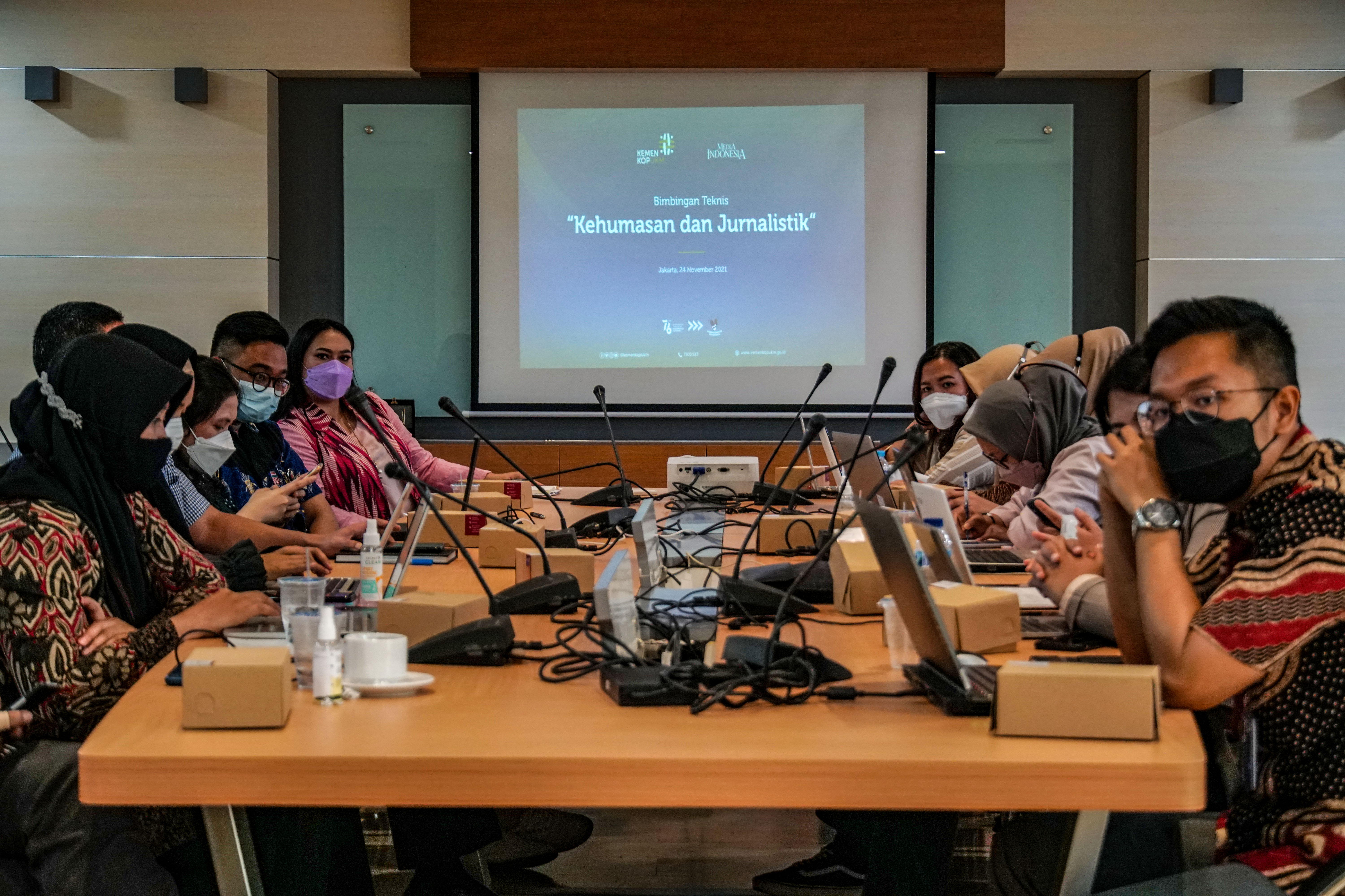 Bimtek Kehumasan dan Jurnalistik SJMI