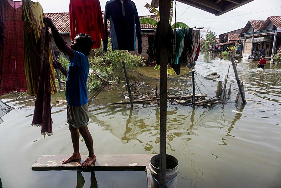 Banjir Rob Pekalongan Merendam 570 Rumah Belum Surut 