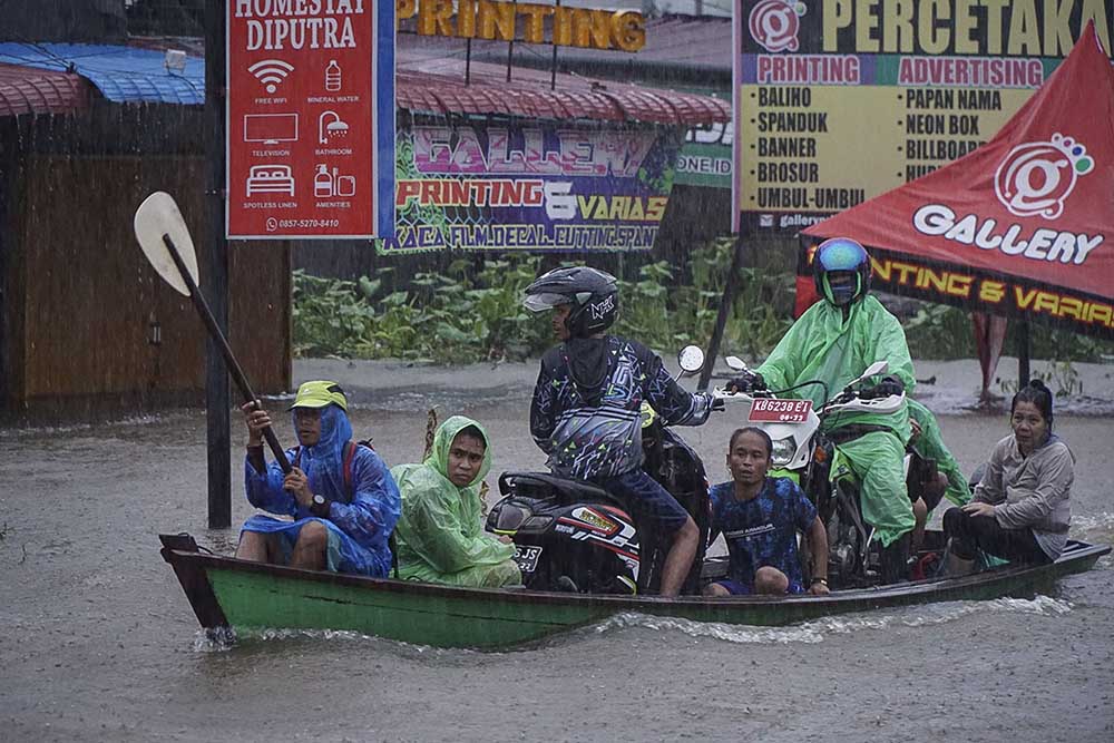 Banjir Sejak Tiga Pekan di Sintang Belum Surut