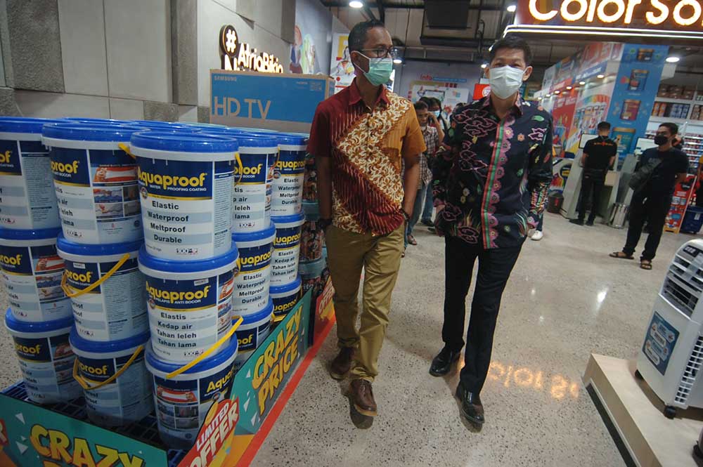 Pembukaan Ritel Bahan Bangunan Mitra10 di Tegal