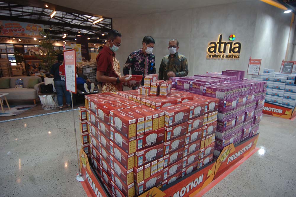 Pembukaan Ritel Bahan Bangunan Mitra10 di Tegal