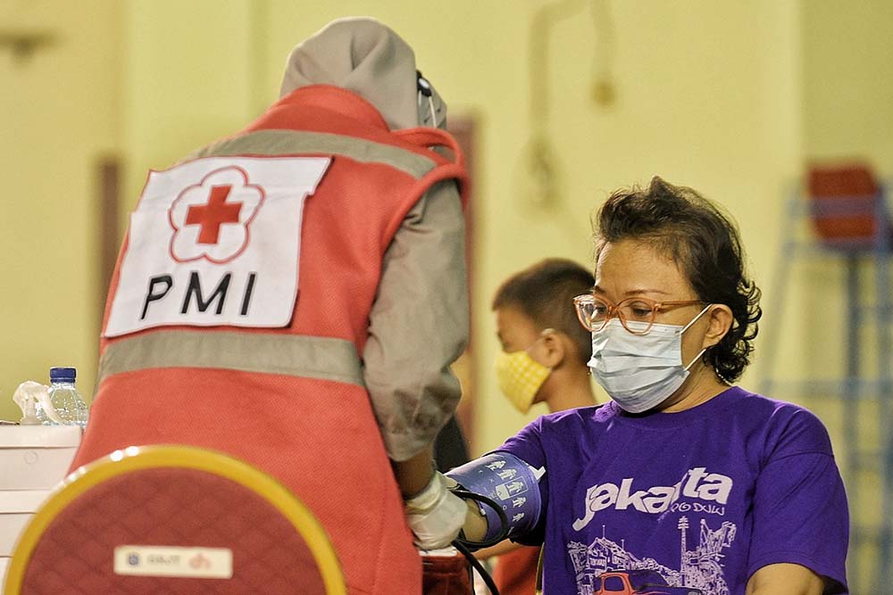 Vaksinasi Bagi Warga di Lingkungan Rawan Banjir