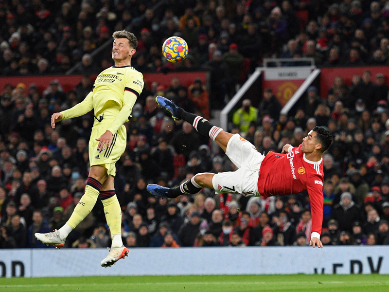 Setan Merah Tundukkan Arsenal