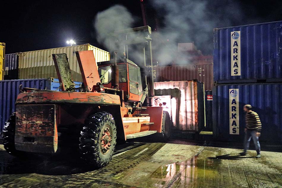 Israel Serang Pelabuhan Suriah 