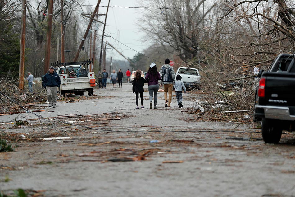 Tornado di AS Diperkirakan Tewaskan Sedikitnya 100 Warga