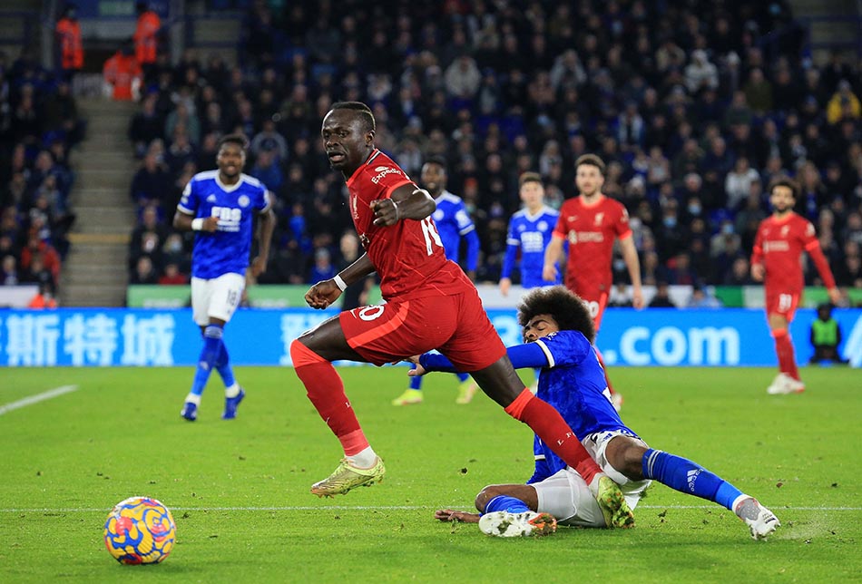 Liverpool Tersungkur di Markas Leicester City