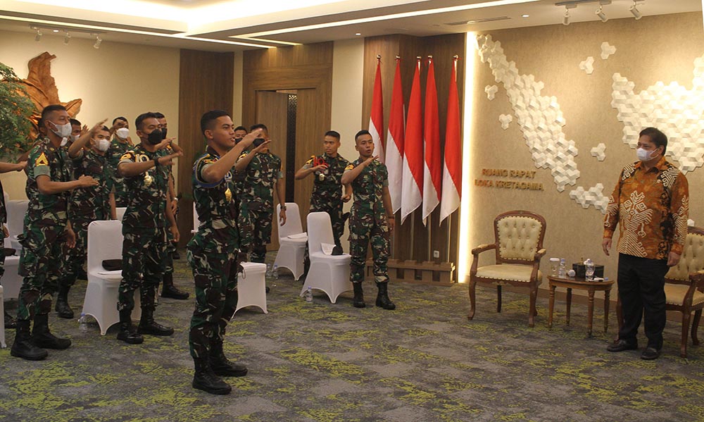 Menko Perekonomian Beri Pembekalan Kepada Taruna Akmil