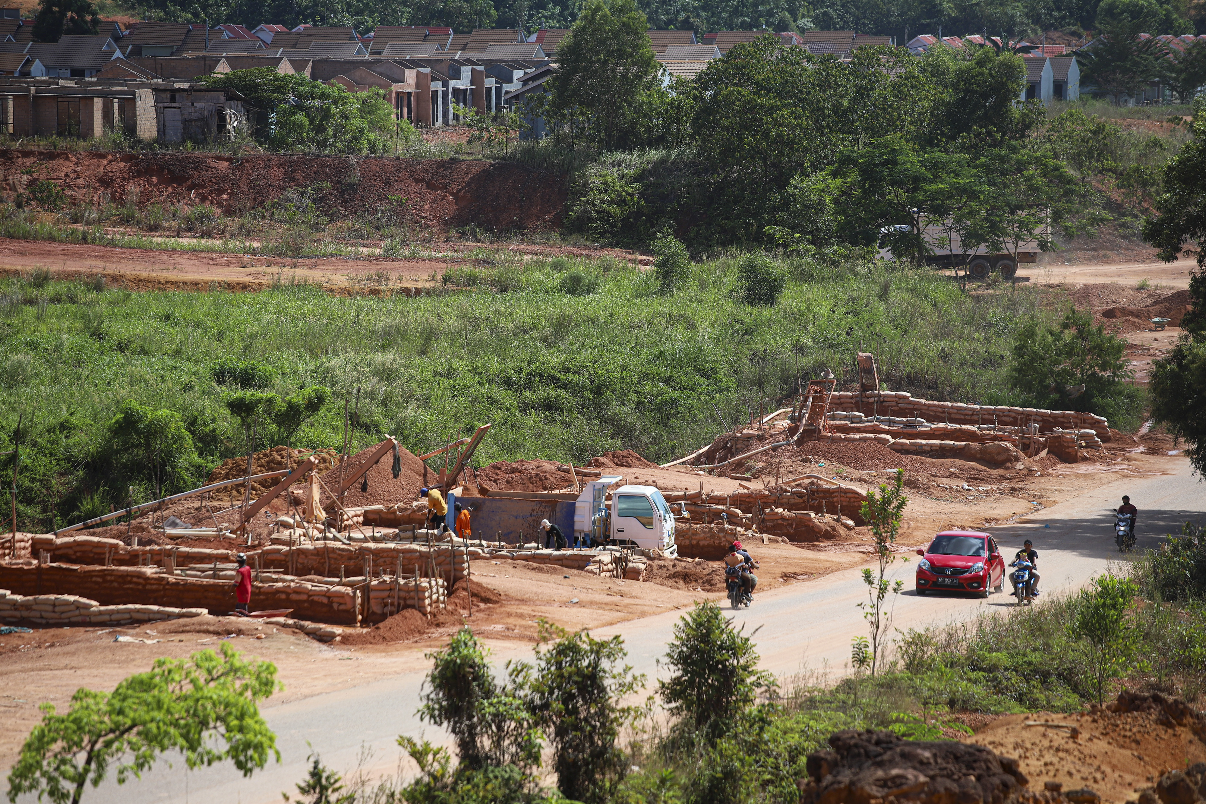 Warga Keluhkan Aktivitas Tambang Pasir Ilegal